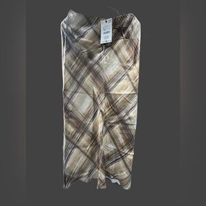 Chic Zara Plaid Satin Skirt in Cream and Brown Plaid